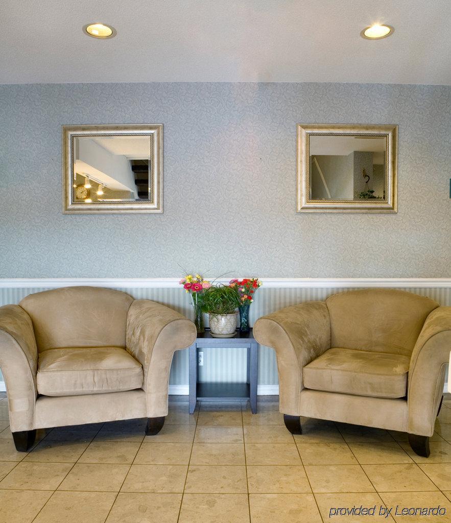 Sandman Inn Камлупс Интерьер фото